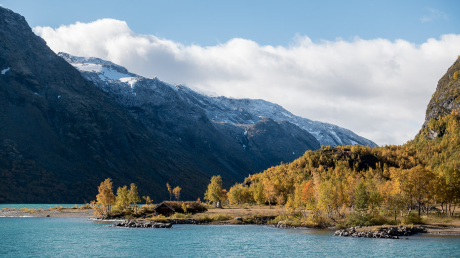 Fra fergebrygga ved Memurubu